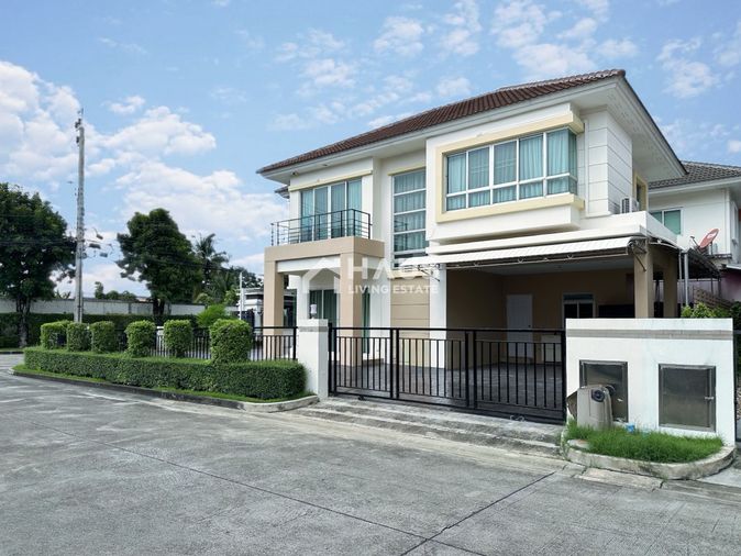 3-bed house for sale, 210 sqm, 71.5 sq wah, Life Bangkok Boulevard Ratchaphruek – charan