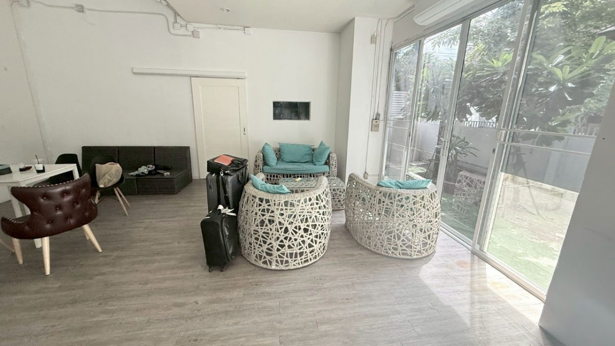 รูป ทาวน์เฮาส์พร้อมซื้อ ที่ : โฮมออฟฟิศ สุขุมวิท101/1 - รูปที่ 12/13