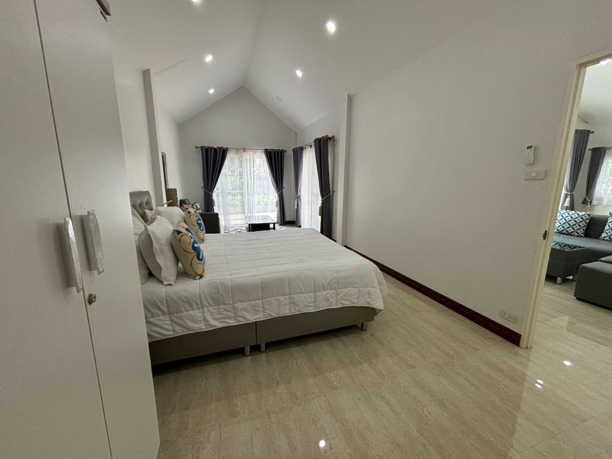 picture A Modern Designed 3 Bed House for Rent 1 Minute Walk Distance to Mae Phim Beach - 10/26