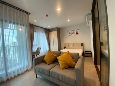 MRT rama 9 300 m Price 18,000 Baht Condo Life Asoke - Rama 9 ( Rental )