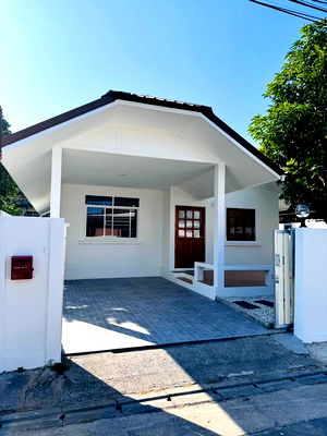 เช่าบ้านเดี่ยว ม.แม่โจ้ : ให้เช่าบ้านเดี่ยวชั้นเดียว  2 ห้องนอน 2 ห้องน้ำ 1ห้องรับแขก 1ห้องครัว  