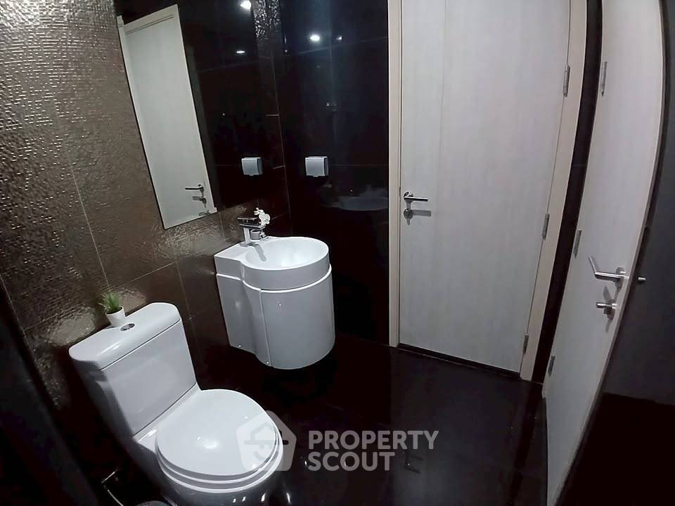 รูป คอนโด 2-ห้องนอน ที่ ริทึ่ม สุขุมวิท 36-38 ใกล้ BTS ทองหล่อ (ID 2434733) - รูปที่ 9/27