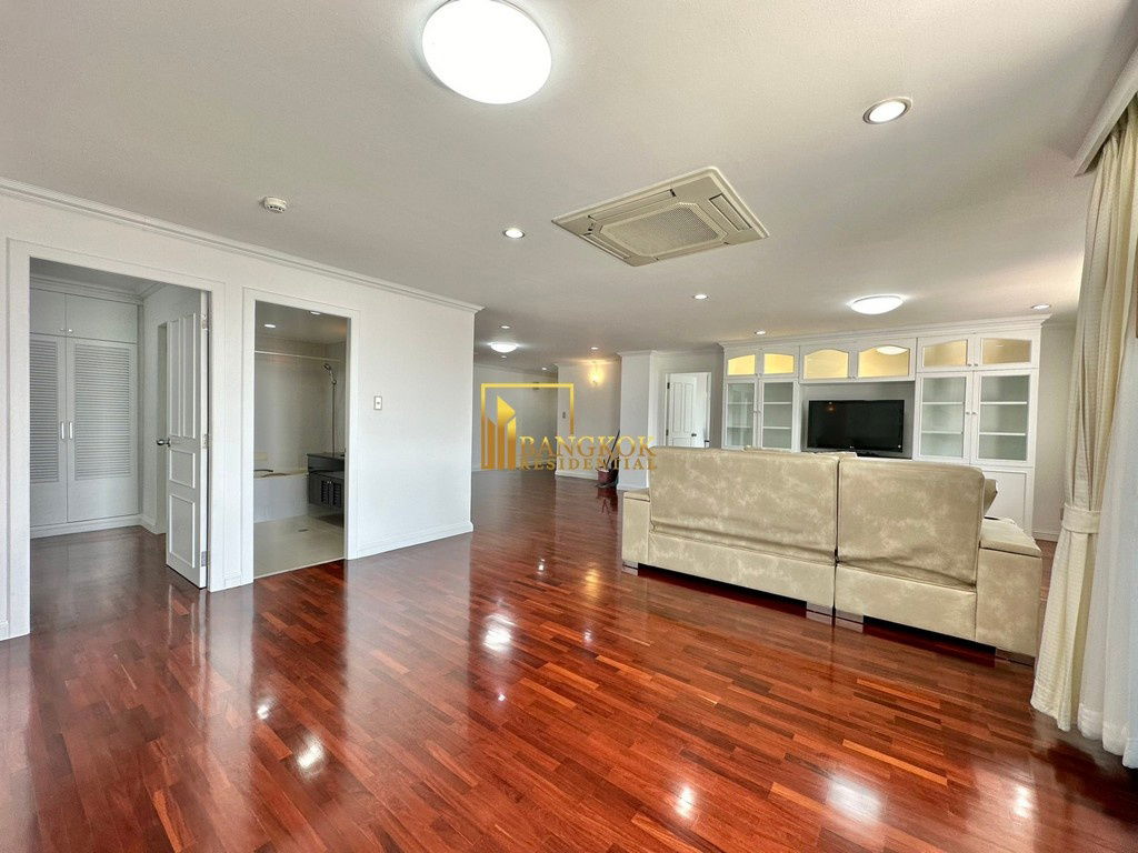 picture Acadamia Grand Tower | 3 Bedroom Condo in Phrom Phong - BR18079CD - 3/41