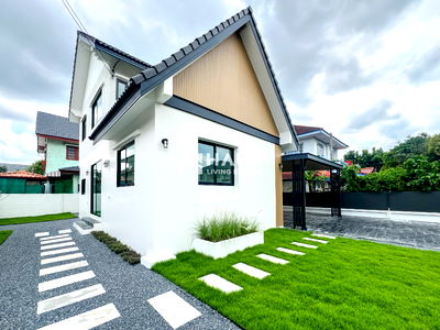 ขายบ้านเดี่ยว : 🔥 ขายบ้านเดี่ยว ชลลดา บางบัวทอง 🔥 / 3 ห้องนอน #HCYP006