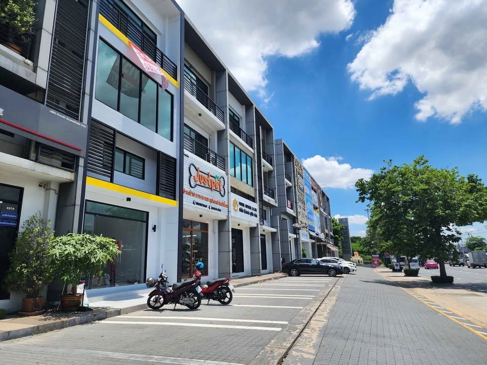 รูป WS5703 [เช่า] H-Cape Biz Sector อ่อนนุช–สุขาภิบาล 2 💼 เช่าทั้งตึก 75,000 บาท/เดือน 📍 ARL ทับช้าง  - รูปที่ 1/22