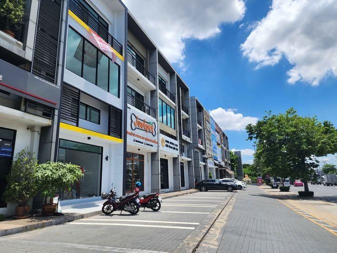 WS5703 [เช่า] H-Cape Biz Sector อ่อนนุช–สุขาภิบาล 2 💼 เช่าทั้งตึก 75,000 บาท/เดือน 📍 ARL ทับช้าง 