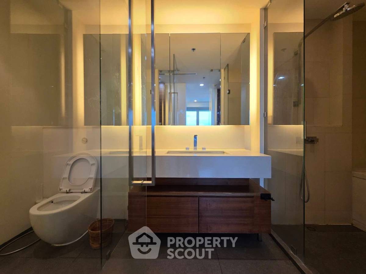 picture 2-BR Condo at The River Condominium near BTS Saphan Taksin (ID 2347259) - 9/13