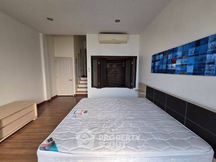 picture 3-BR Townhouse in Hua Mak (ID 2430944) - 12/14