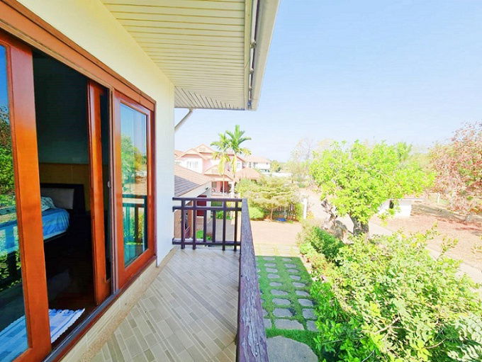 picture A large garden house in the Khon Kaen city area, a corner plot bordering three streets (Selling for several million baht below the actual price.) - 14/20