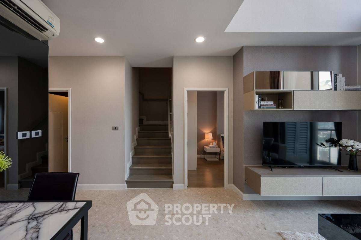 รูป คอนโด 2-ห้องนอน ที่ เดอะ เครสท์ สุขุมวิท 34 ใกล้ BTS ทองหล่อ (ID 2437970) - รูปที่ 8/14