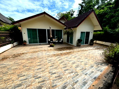 เช่าบ้านเดี่ยว หาดแหลมแม่พิมพ์ : บ้านเดี่ยวหลังสวยให้เช่า พร้อมเข้าอยู่ เดินไปหน้าหาดแหลมแม่พิมพ์เพียง 1 นาที