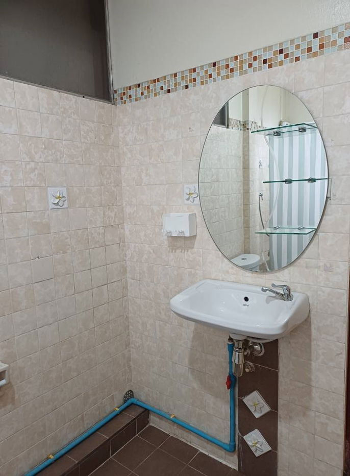 รูป ให้เช่าบ้านเดี่ยว 2 ชั้นบ้านหลังใหญ่ มี 4 ห้องนอน 3 ห้องน้ำ 1 ห้องครัว จอดรถได้ 3 คัน - รูปที่ 24/29