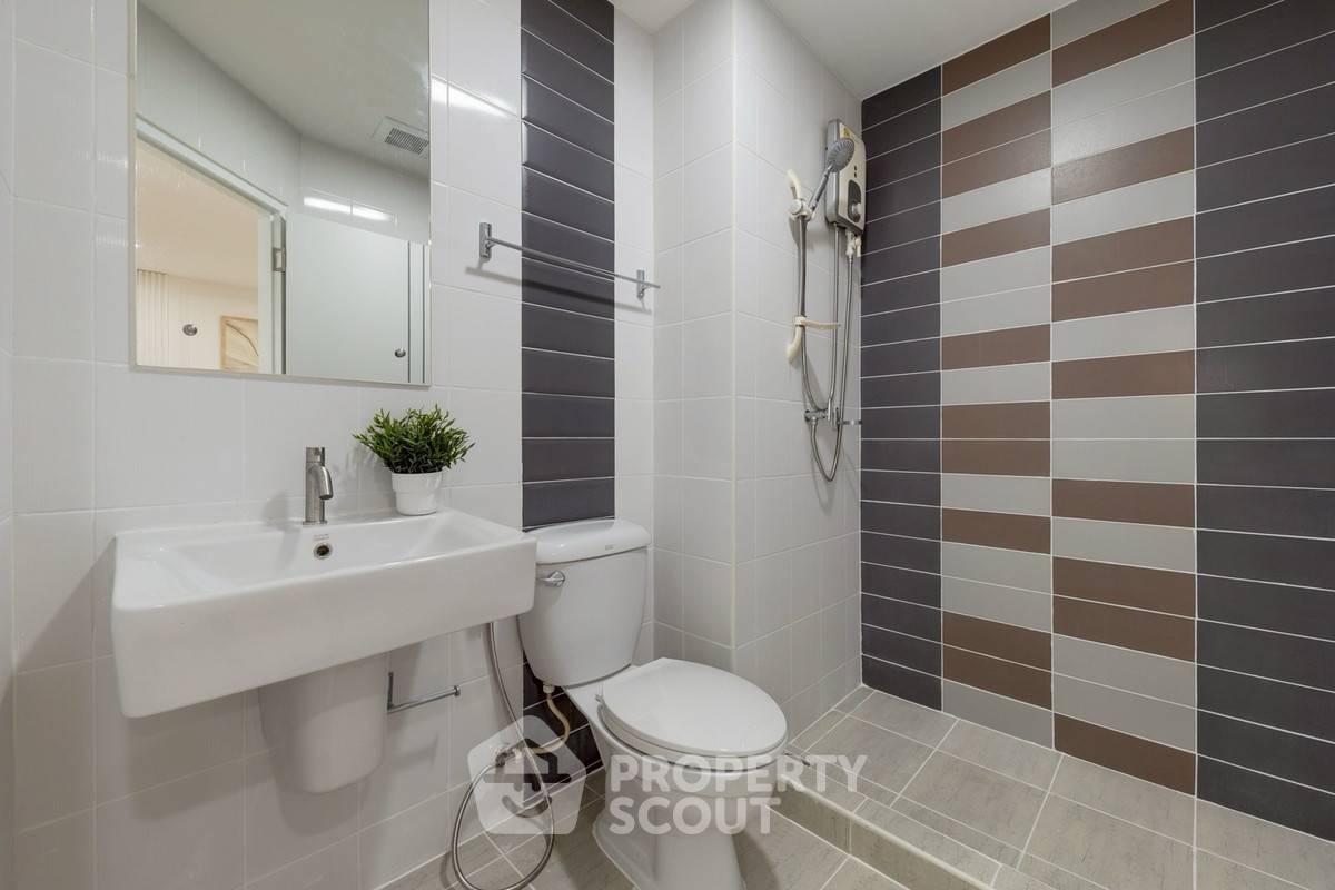 picture 1-BR Condo at The Trust Residence Pinklao in Arun Ammarin (ID 2435150) - 28/29