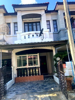 เช่าทาวน์โฮม ริมปิง ซูเปอร์มาเก็ท : ให้เช่าทาวน์โฮมสองชั้น  2 ห้องนอน 2 ห้องน้ำ 1 ห้องรับแขก 1 ห้องครัว  