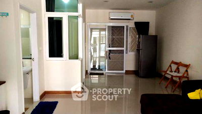 ทาวน์โฮม ถนนกิ่งแก้ว : ทาวน์เฮาท์ 4-ห้องนอน ใกล้ ท่าอากาศยานสุวรรณภูมิ (ID 2430933)