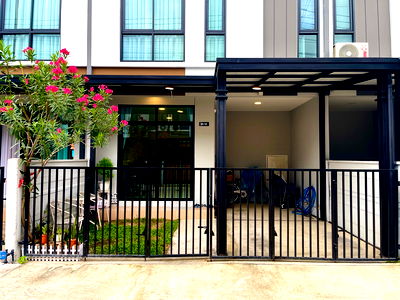 ทาวน์โฮม ลาดหลุมแก้ว ปทุมธานี : ขายบ้านสวย อยู่แค่ 1ปี ไม่ถึง 2 ล้าน