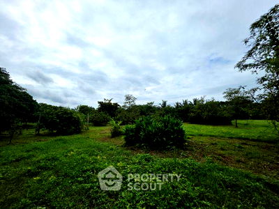 Land for sale Mae Taeng Chiang Mai : 56,000 m² Land for Sale in Inthakhin (ID 2433075)