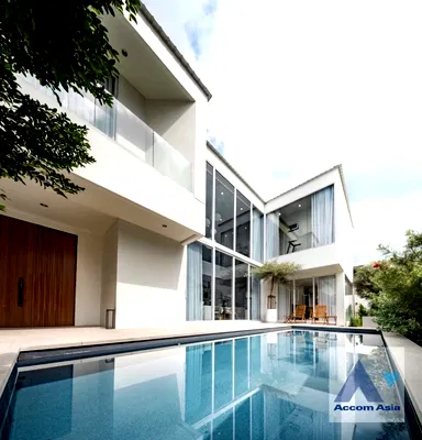 Houses for rent Ratchaphak Technology And Management College : 🔼🔽 AccomA 📩 Private Swimming Pool,Double High Ceiling 3 BR House in Wang Thonglang (AA44953)