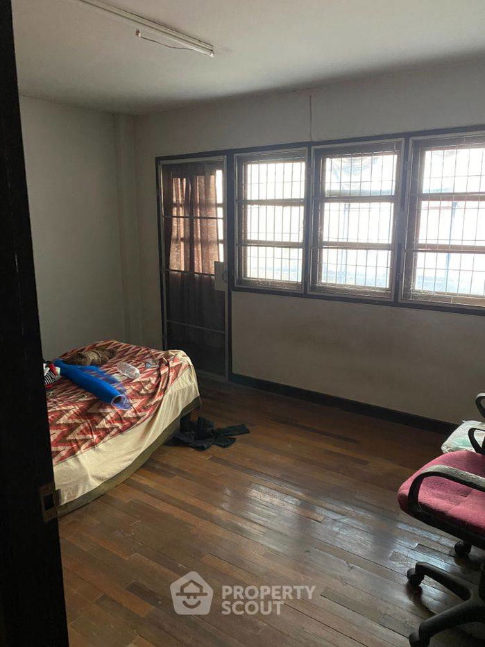 picture 3-BR Townhouse in Suthep (ID 2430866) - 1/5