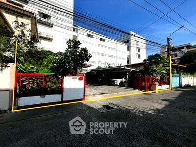 ที่ดิน ถนนสุขุมวิท : ที่ดินสำหรับปล่อยขาย 300 ตารางเมตร แถว ใกล้ สุขุมวิท (ID 2433089)