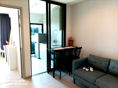 Condos for rent : Life Sukhumvit 62, for Rent 1 Bedroom, 30 sqm, 18th floor, room with beautiful view, 300 meters to BTS Bang Chak station