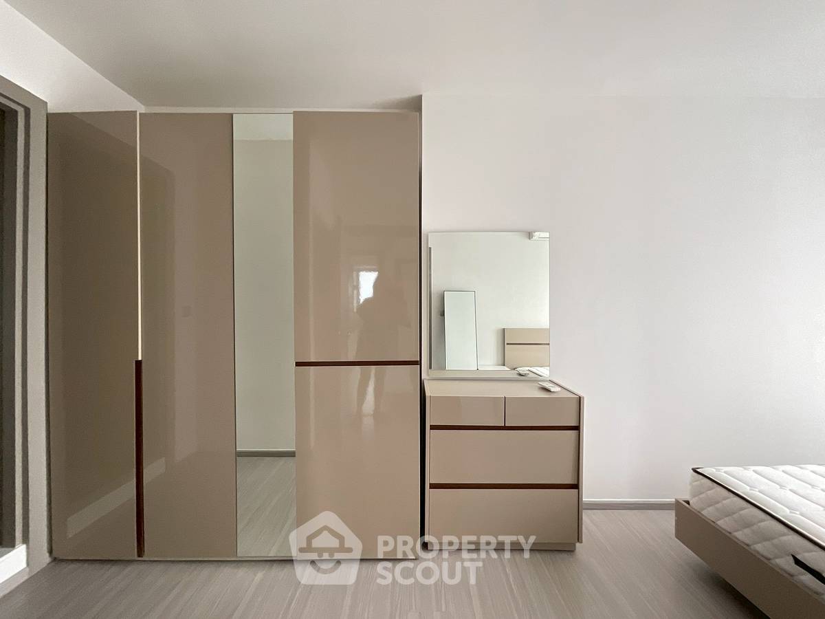 picture 2-BR Condo at Life Asoke - Rama 9 near MRT Phra Ram 9 (ID 2207401) - 11/13