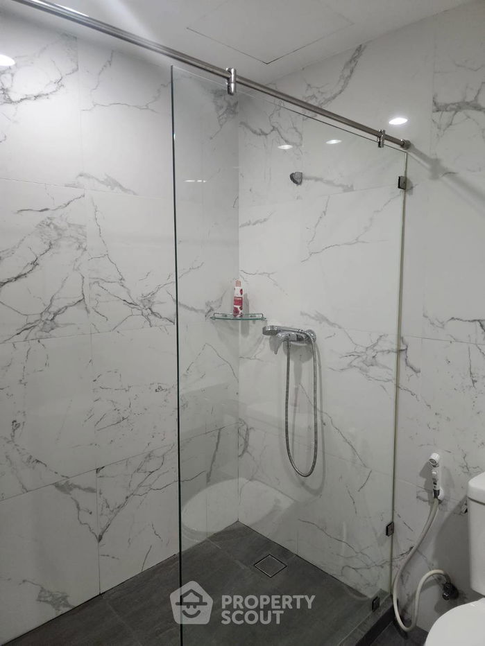 picture 3-BR Condo at DS Tower 1 near BTS Phrom Phong (ID 2439516) - 17/17