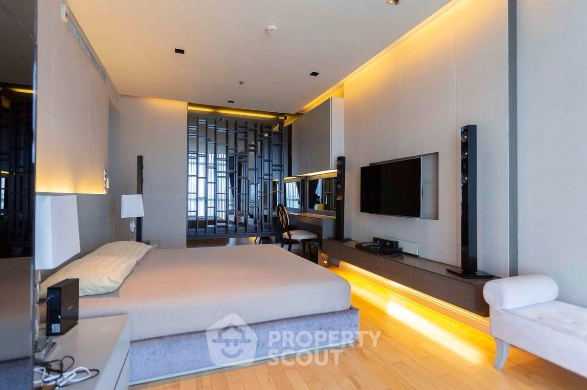 picture 2-BR Condo at Athenee Residence near BTS Phloen Chit (ID 2327291) - 8/26
