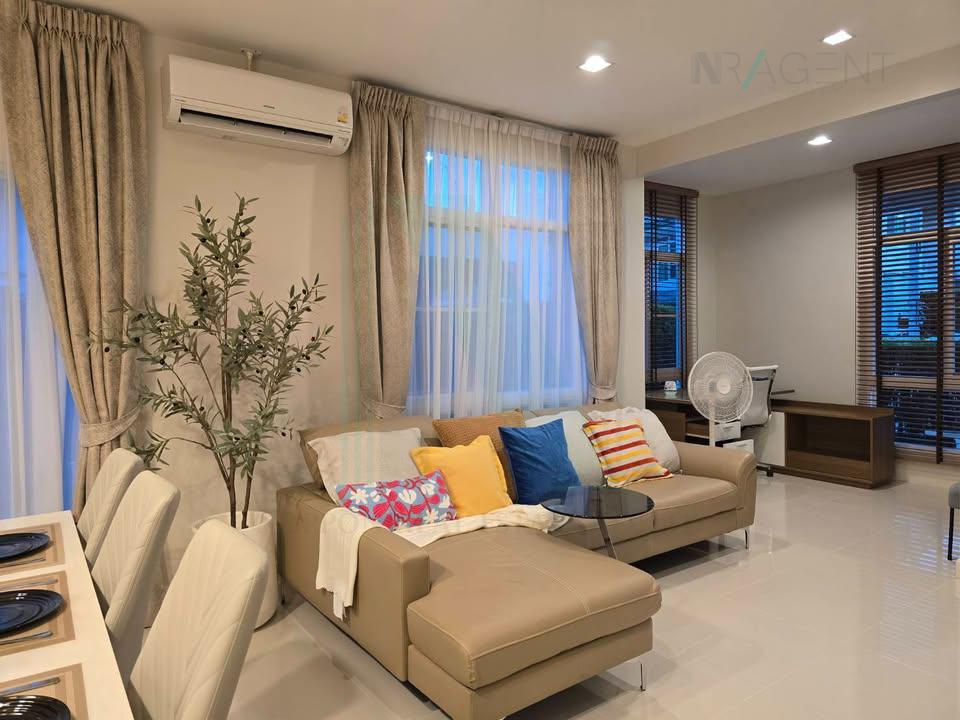 รูป 📌 ให้เช่าบ้านเดี่ยว 2 ชั้น มัณฑนา 2 บางนา กม.7 4 ห้องนอน 4 ห้องน้ำ - รูปที่ 2/8