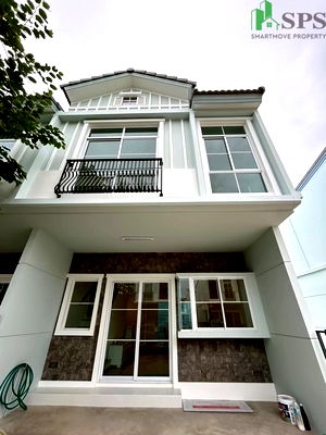 Townhouses for rent : Townhouse Villaggio 2 Srinakarin-Bangna pet friendly ( SPSEVE1408 )