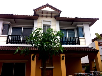 ขายบ้านเดี่ยว : ขายบ้านเดี่ยว โครงการเดอะไพรเวซี่ ไพล์มเพลส  ใกล้สถานีรฟฟสายสีม่วง บางพลู