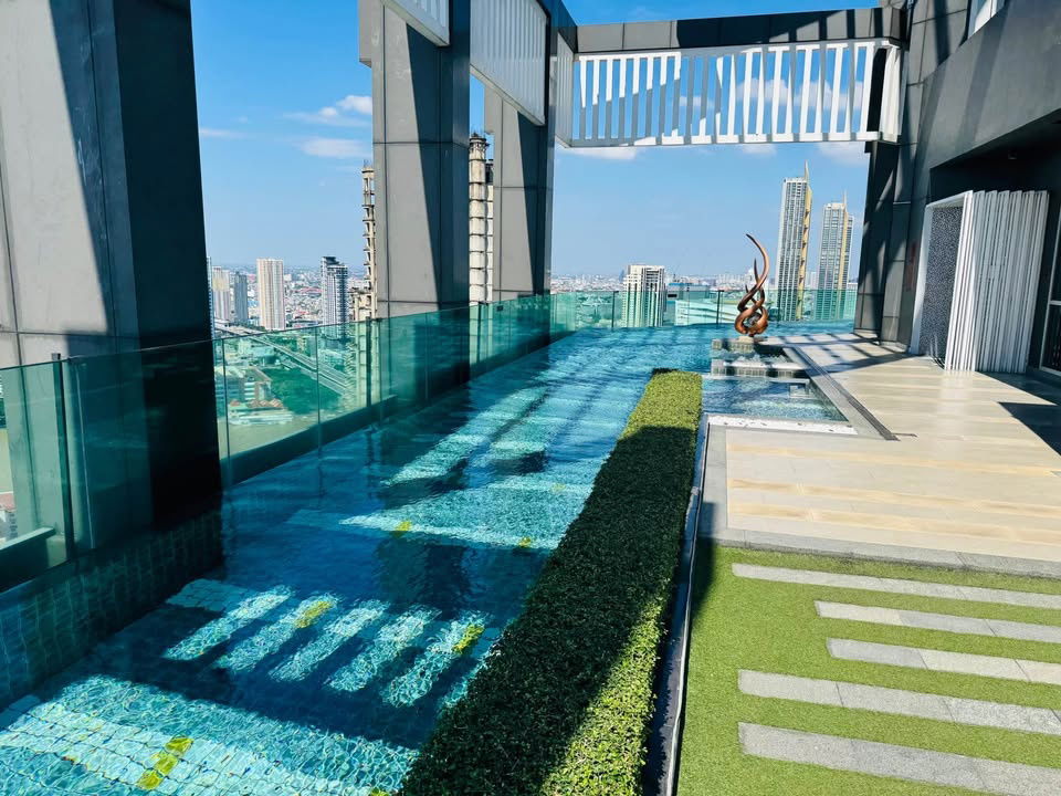 picture BTS Saphan Taksin 450 m. Price 38,000 Baht Condo Rhythm Sathorn ( Rental ) - 16/29