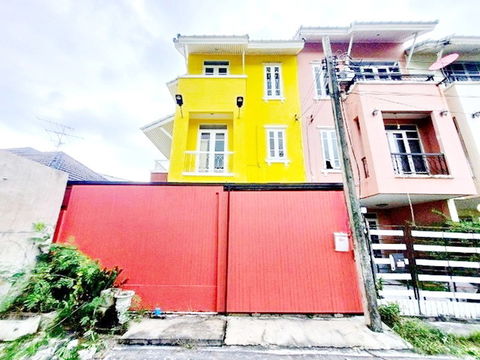 สายไหม อเวนิว 2.6 กม เช่าทาวน์โฮม 3 ชั้น 21 ตร.วา. 241 ตร.ม. 3-4นอน บิ๊กซี สายไหม 800 ม. BTS คูคต 1.9 กม.ส2 น้ำ รพ.สายไหม 2.6 กม..