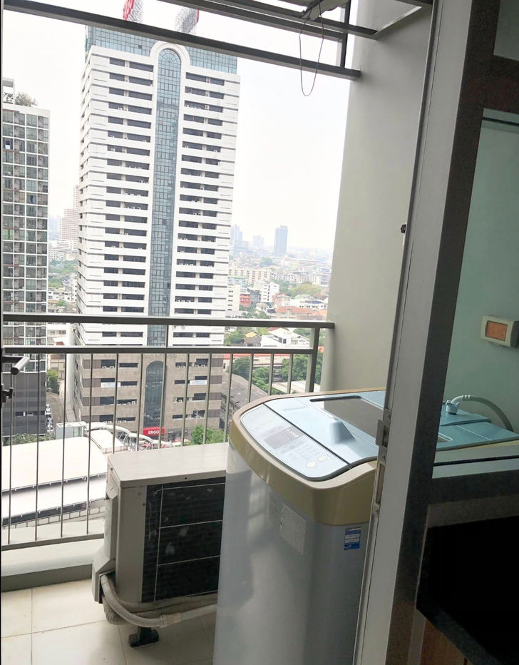 picture Hive Sathorn. 1bed 41sqm. Line id: @pfagent - 9/10