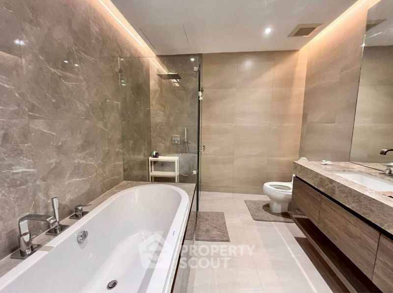 รูป คอนโด 1-ห้องนอน ที่ ดิ เอ็มโพริโอ เพลส ใกล้ BTS พร้อมพงษ์ (ID 2381657) - รูปที่ 11/11