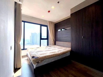 Condos for rent : Y121 Condo for rent Life Ladprao Valley, BTS Phahon Yothin, good location, convenient transportation, ready to move in