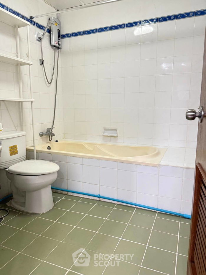 picture 3-BR Condo at Wittayu Complex near BTS Phloen Chit (ID 2434062) - 3/4