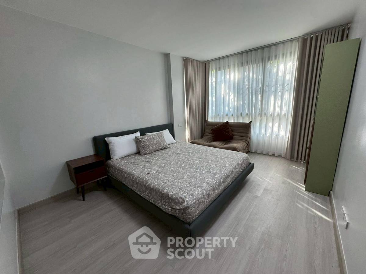 รูป คอนโด 2-ห้องนอน ที่ อิสสระ แอท 42 สุขุมวิท คอนโดมิเนียม ใกล้ BTS เอกมัย (ID 2437595) - รูปที่ 11/20