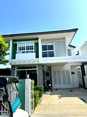 บ้านเดี่ยวให้เช่า : HR3009ให้เช่าบ้านใหม่ เฟอร์ครบพร้อมอยู่ โครงการเทรนดี้ ธารา บางนา ใกล้วัดบางโฉลงนอก เดินทางสะดวก