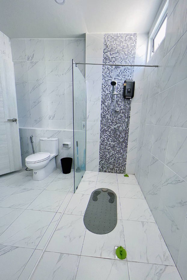 รูป บ้านพร้อมสระว่ายน้ำ 4ห้องนอน 5ห้องน้ำ 1ห้องครัว 1ห้องรับแขก 1ห้องแม่บ้าน  - รูปที่ 8/18