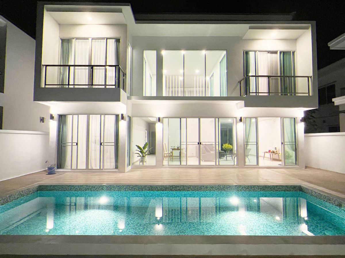 รูป บ้านพร้อมสระว่ายน้ำ 4ห้องนอน 5ห้องน้ำ 1ห้องครัว 1ห้องรับแขก 1ห้องแม่บ้าน  - รูปที่ 16/18