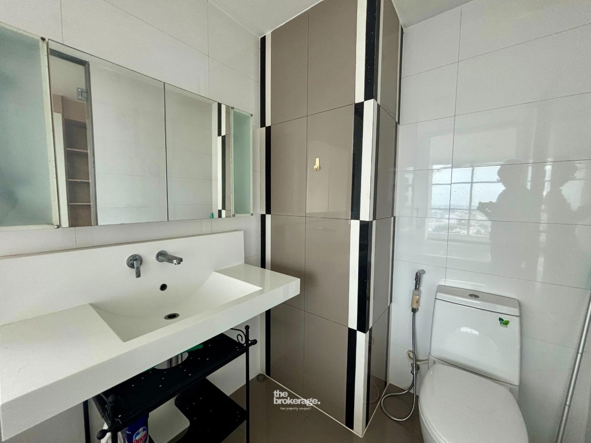 รูป ขายด่วน!! ริทึ่ม รัชดา 2 ห้องนอน 2 ห้องน้ำ 72.5ตรม. 7.59 ลบ. Line : @thebrokerage - รูปที่ 5/26