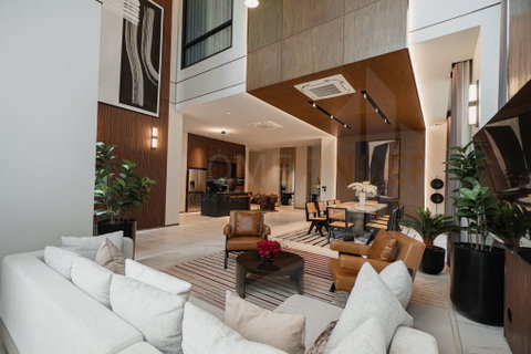 Siraninn Residences Pattanakarn 5 bedrooms, for sale