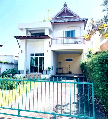 เช่าบ้านเดี่ยว เชียงใหม่ : ให้เช่าบ้านเดี่ยว 2 ชั้น – สันทรายน้อย จ.เชียงใหม่ เฟอร์ครบ พร้อมอยู่ทันที ใกล้โรงพยาบาลสันทราย T.0946511456