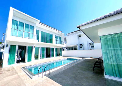 เช่าบ้านเดี่ยว เชียงใหม่ : บ้านพร้อมสระว่ายน้ำ 4ห้องนอน 5ห้องน้ำ 1ห้องครัว 1ห้องรับแขก 1ห้องแม่บ้าน 