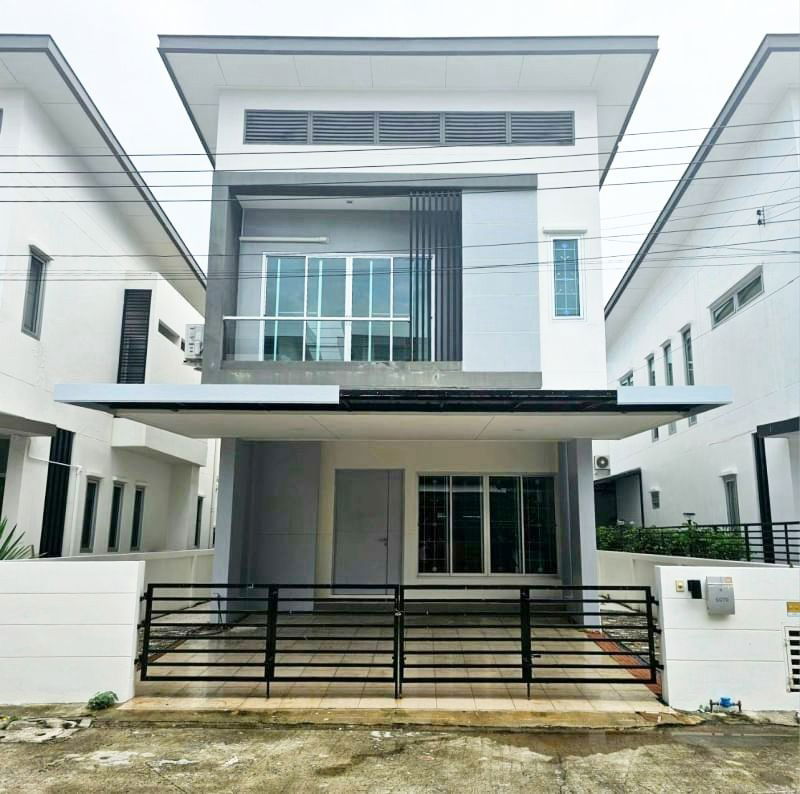 Houses for sale : Detached house for sale, Motto Karnchanapisek-Rama 2, Land area 40.4 square wah, 3 bedrooms 3 bathrooms, Fully furnished