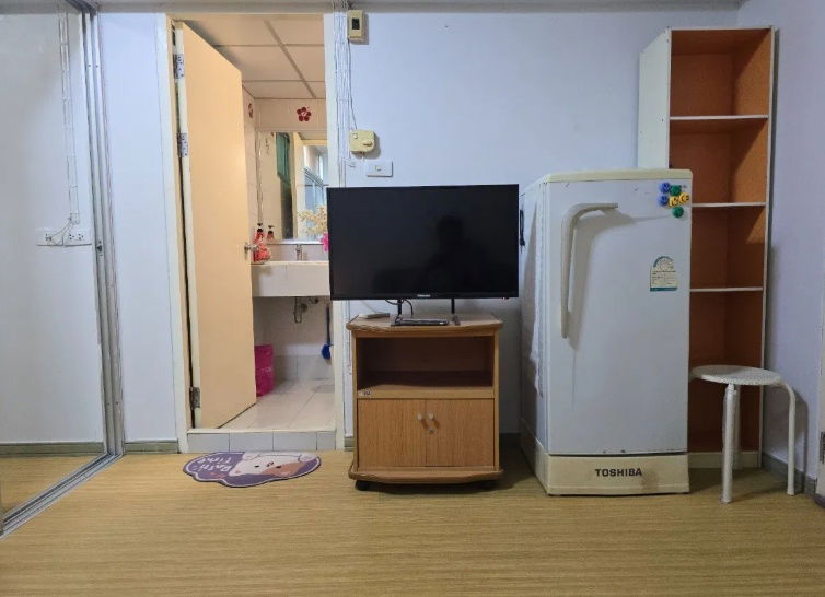 picture ✨ Affordable Lumpini Center Happyland Condo, 1 bedroom, 27 sq m, 4th floor, Building D, only 5,500 baht 🏡💖 - 2/7