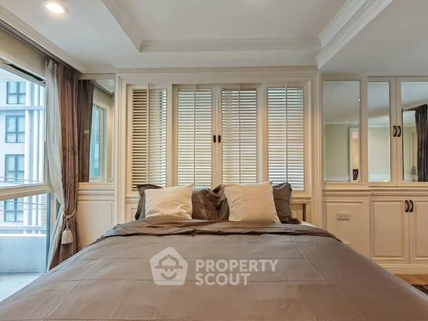 picture 2-BR Condo at La Maison Ruamrudee near BTS Phloen Chit (ID 2327479) - 3/25