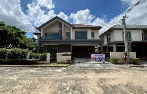 Single house for sale, Bangkok Boulevard, Srinakarin, Bangna, 70 sq m, 5 bedrooms, 4 bathrooms, near the village center
