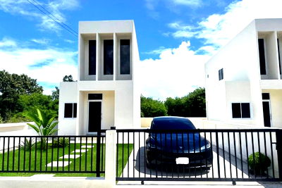 บ้านเดี่ยว นิคมภาคเหนือ ลำพูน : ขายบ้านเดี่ยวหรู 2 ชั้น บ้านศรีย้อย ต้นธง - ลำพูน บ้านใหม่สไตล์โมเดิร์น ของแถมจัดเต็ม ถูกมาก ใกล้ตัวเมืองลำพูน เชื่อมต่อเชียงใหม่